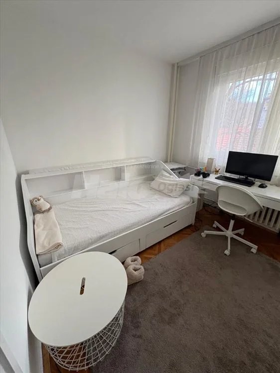3.0 stan u Bogdana Žerajića (Miljakovac) — 4