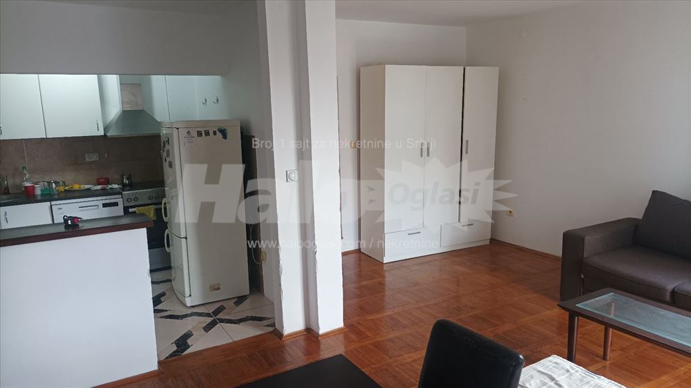 3soban u kuci, dvoriste, parking, miran kraj — 2