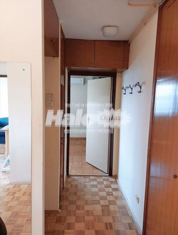 4 sobe, može zamena,free parking,zelenilo, osunčan — 3