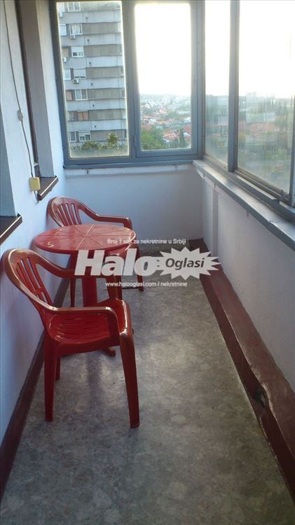 4 sobe, može zamena,free parking,zelenilo, osunčan — 5