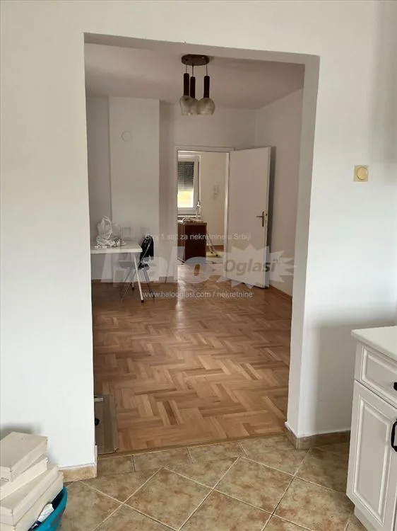 4.0 stan 85m², parking, dvorište, Miljakovac 3 — 7