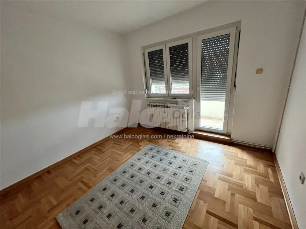 4.0 stan 85m², parking, dvorište, Miljakovac 3 — 10