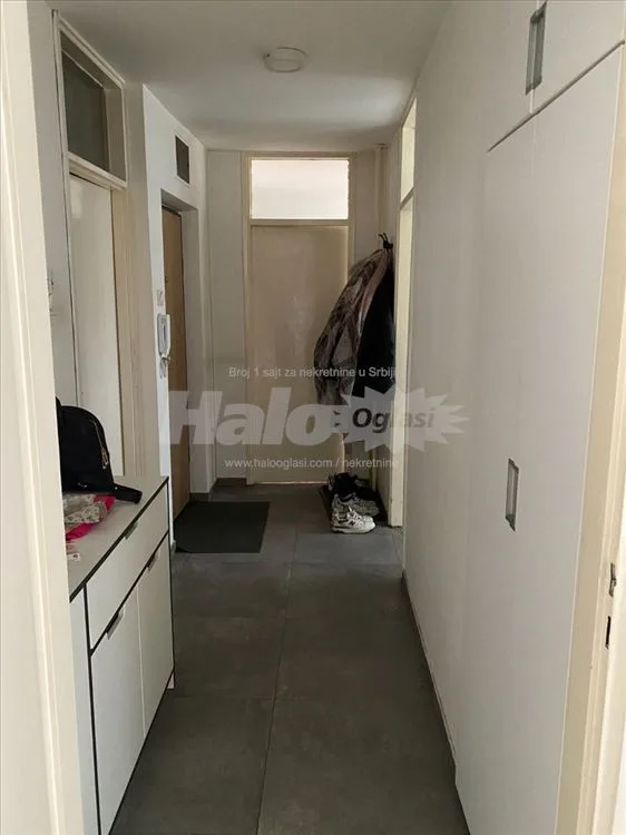 50 m2 u Ustaničkoj pored parka Šumice, osunčan. — 5