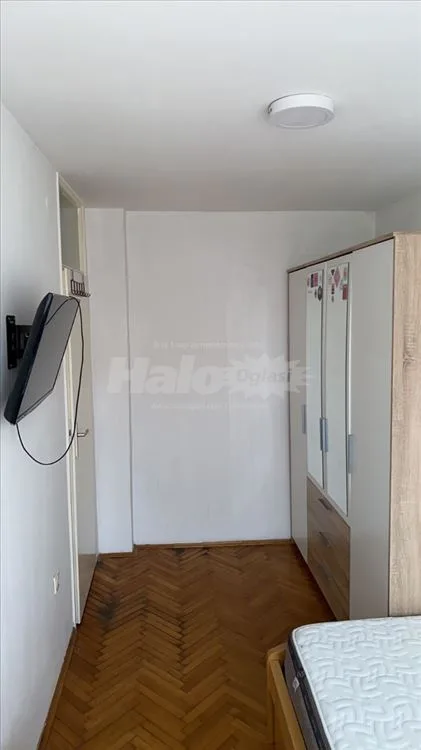 50 m2 u Ustaničkoj pored parka Šumice, osunčan. — 7