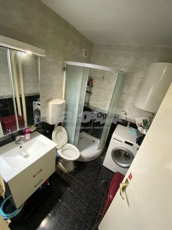 50 m2 u Ustaničkoj pored parka Šumice, osunčan. — 9