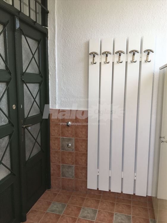 50m od Hrama, 1,5s 40m2 + 100m2 bašta — 4