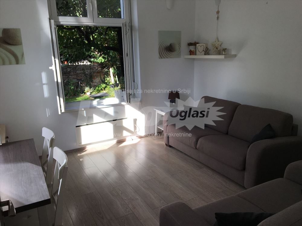 50m od Hrama, 1,5s 40m2 + 100m2 bašta — 7