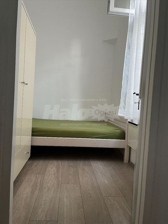 50m od Hrama, 1,5s 40m2 + 100m2 bašta — 13