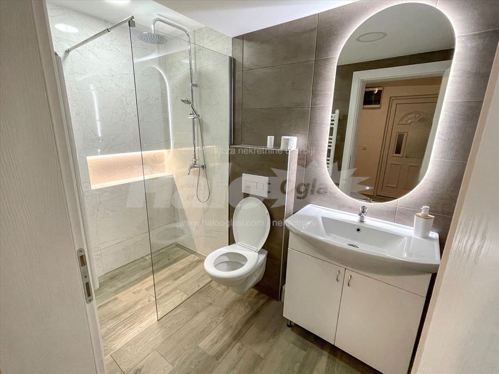 55 m2, Kuca sa dve sobe kuhinjom, hodnikom — 2