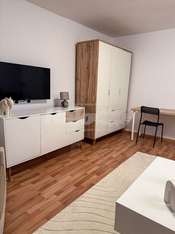 55 m2, Kuca sa dve sobe kuhinjom, hodnikom — 8