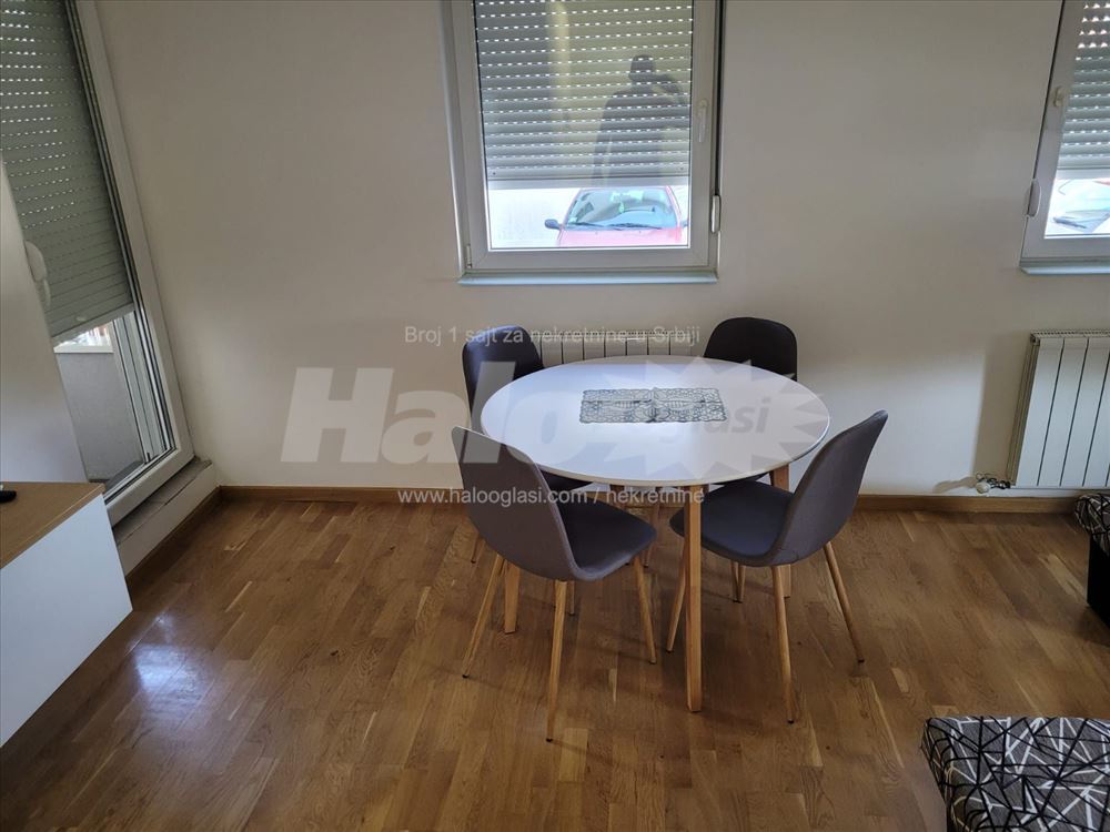 55m2 izdajem na Altini — 2