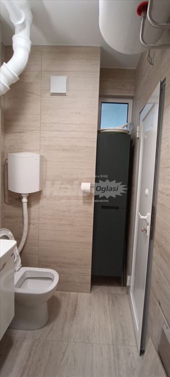 56m² / renoviran / Karaburma, okretnica 16. — 4