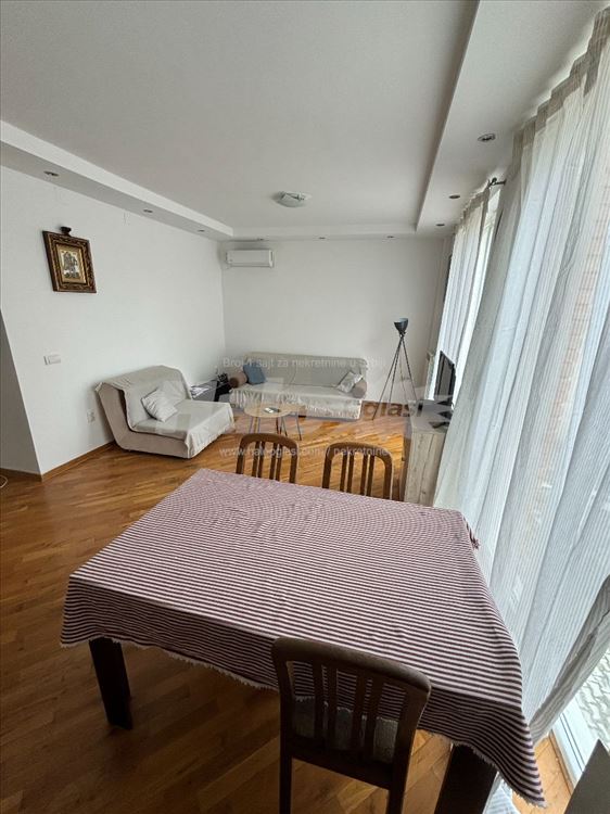 65m2 , 3.0 stan, Vojvode Vlahovica — 3