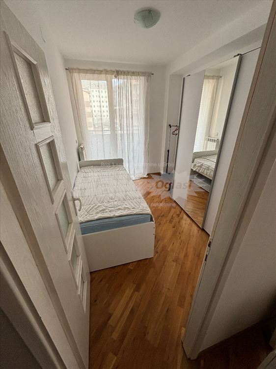 65m2 , 3.0 stan, Vojvode Vlahovica — 8