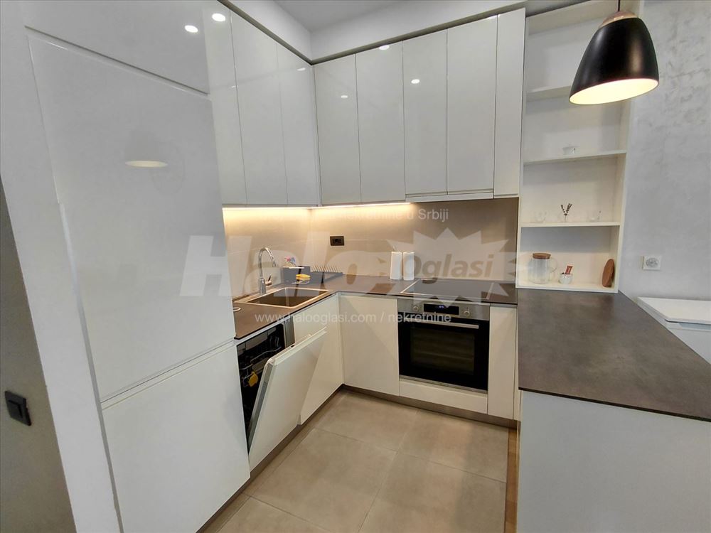 A blok stan 50m2 — 9