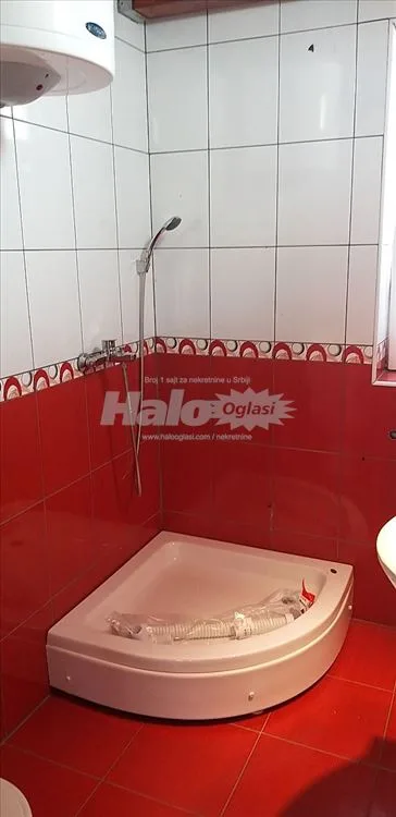Ako zelite ofis sa galerijom. Odmah useljiv — 4