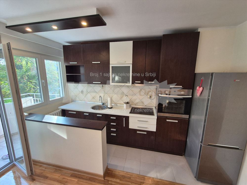 Aleksinačkih rudara, renoviran, 45m²+ terasa — 3