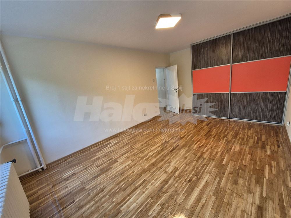 Aleksinačkih rudara, renoviran, 45m²+ terasa — 5