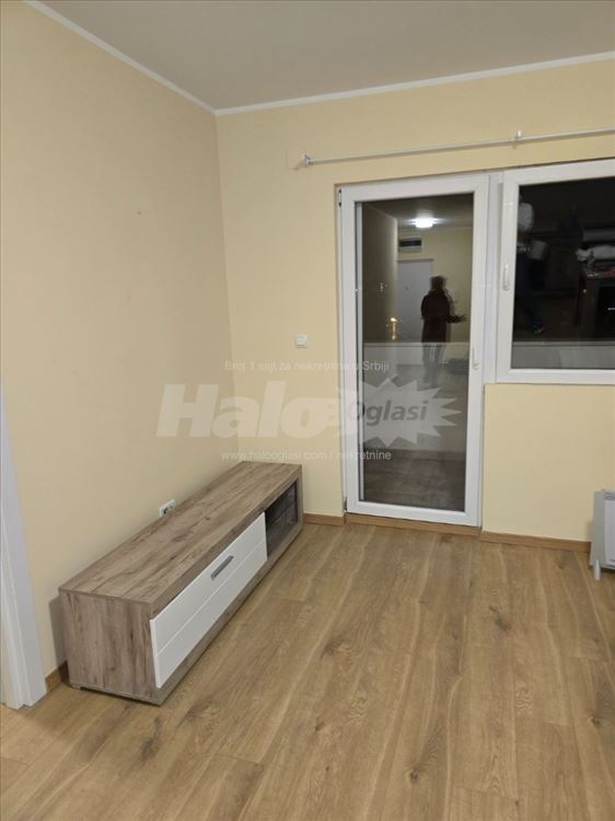 Altina 44m² 1.0 namešten terasa — 5