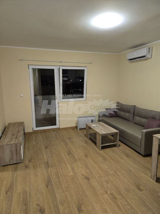 Altina 44m² 1.0 namešten terasa — 6