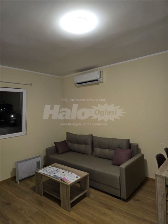 Altina 44m² 1.0 namešten terasa — 7