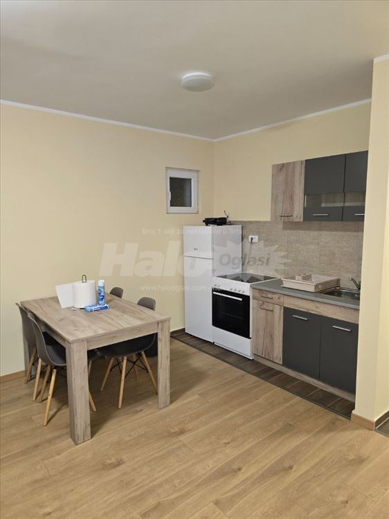Altina 44m² 1.0 namešten terasa — 10