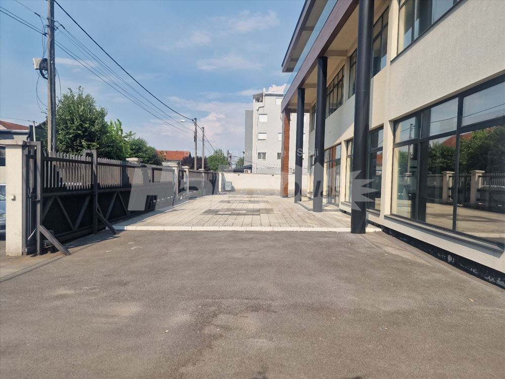 Altina kancelarijski prostor — 2