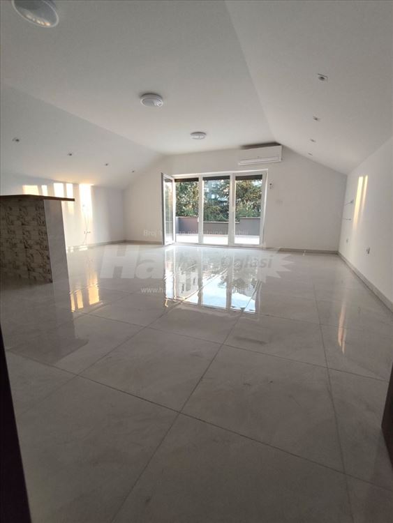 Altina polunamesten 75m2 — 2