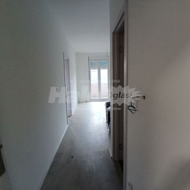 Altina Stan 34m2 1.5 52000e — 4