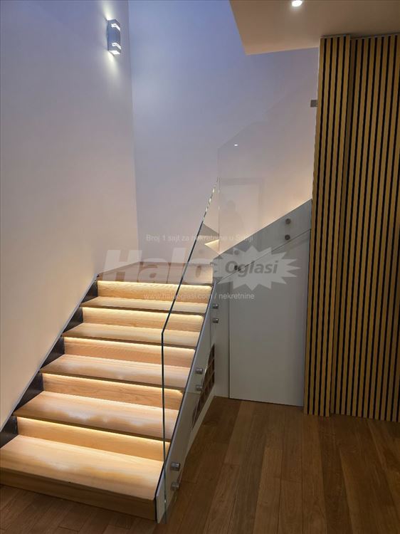 Atraktivan DUPLEX 2.5 Lux stan, izuzetna lokacija — 8