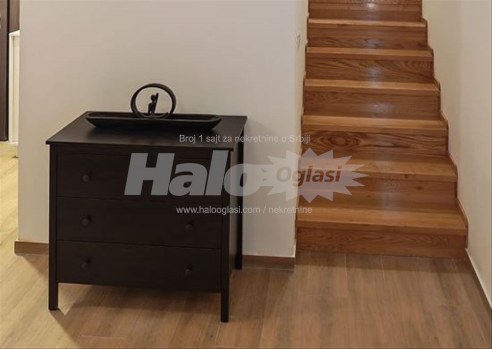 Autokomanda, Lux duplex plus garazno mesto u ceni — 3