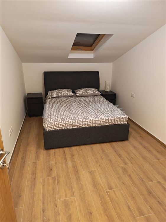 Autokomanda, Lux duplex plus garazno mesto u ceni — 5
