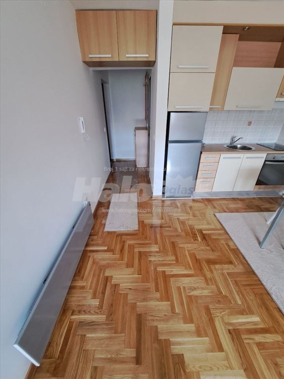 Autokomanda, Vozdovac, Ljubicka, Garsonjera 28 m2 — 12