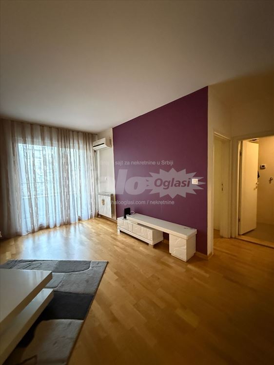 Autokomanda,2.0, namešten lux, 60m2 — 5