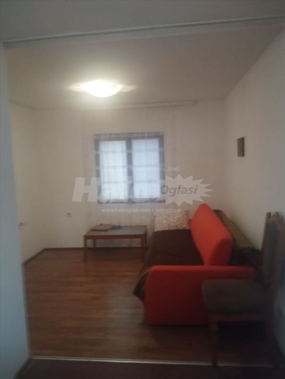 Avala, Pinosava, kuća — 5