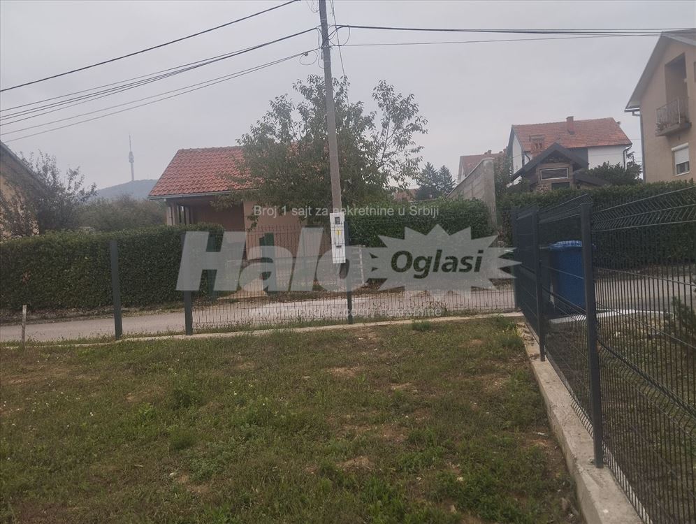 Avala, Pinosava, kuća — 6