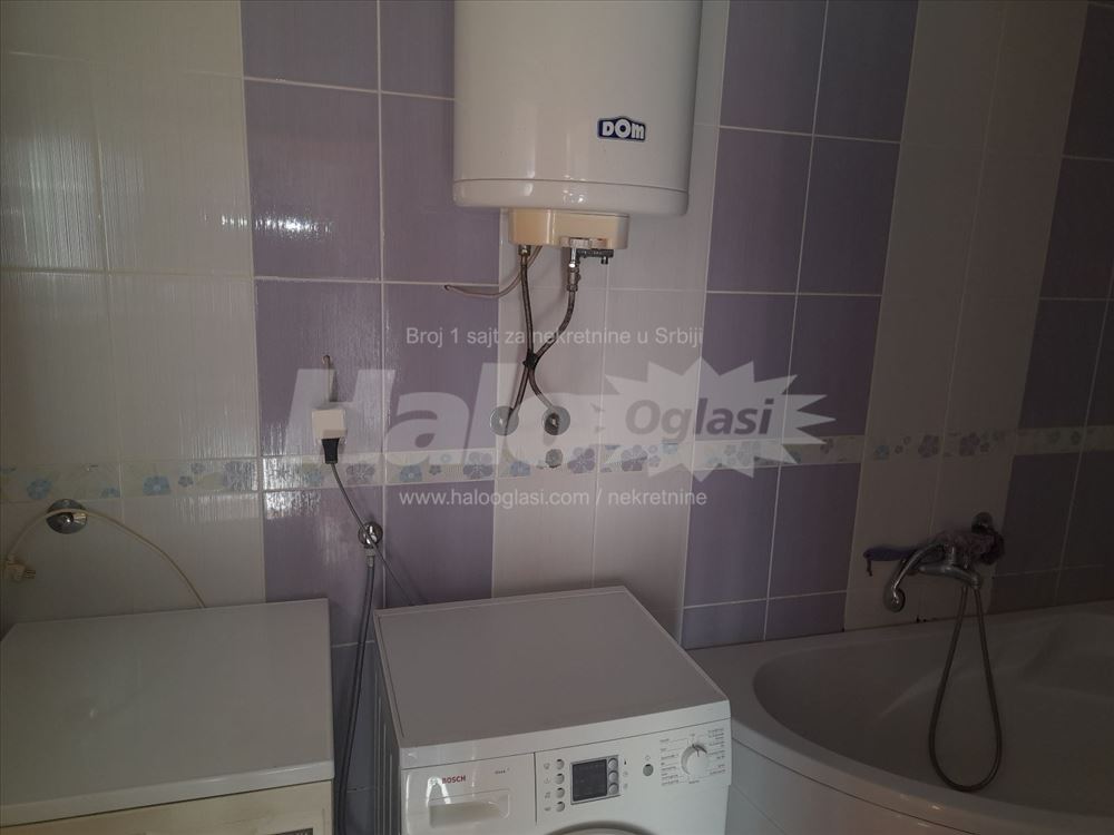 Avala,Trešnja kuća 160m2 plus podrum i pomoćne pro — 9