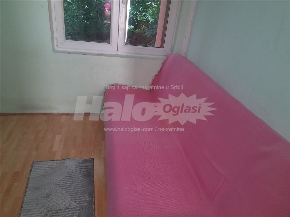 Avala,Trešnja kuća 160m2 plus podrum i pomoćne pro — 11