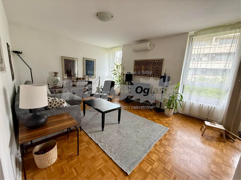 Baba Višnjina ugao Njegoševa, 54m2, 2.0 (vlasnik) — 3