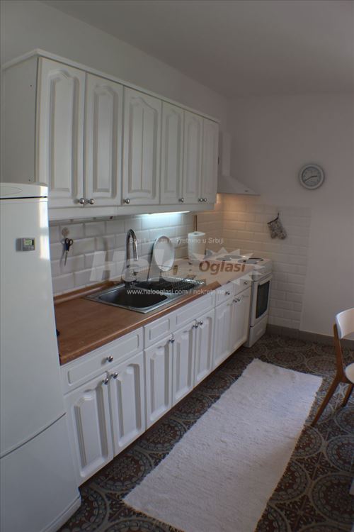 Baba Višnjina ugao Njegoševa, 54m2, 2.0 (vlasnik) — 6