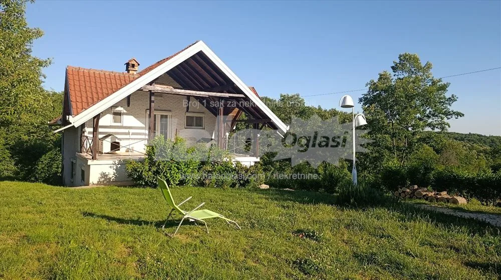 Babe kuća sa 21 ari placa — 2