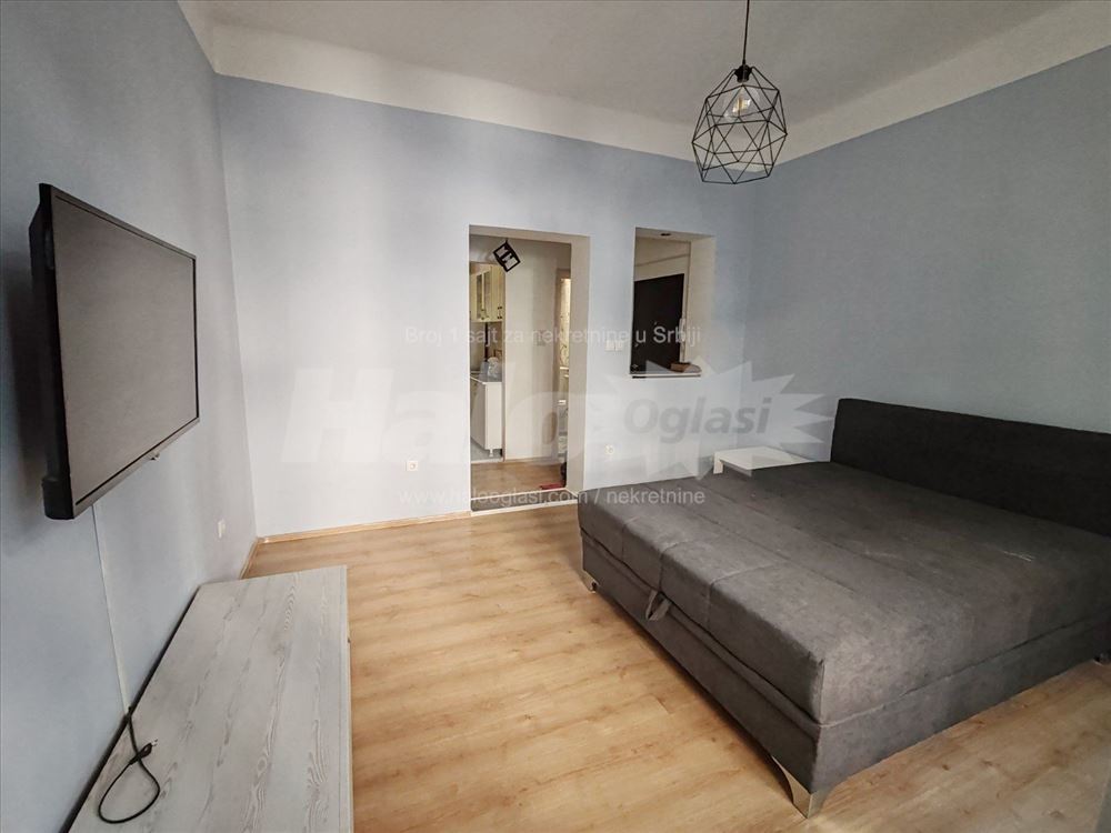 Bajlonijeva pijaca (Knez Miletina), 1.0 30m2 I/II — 3