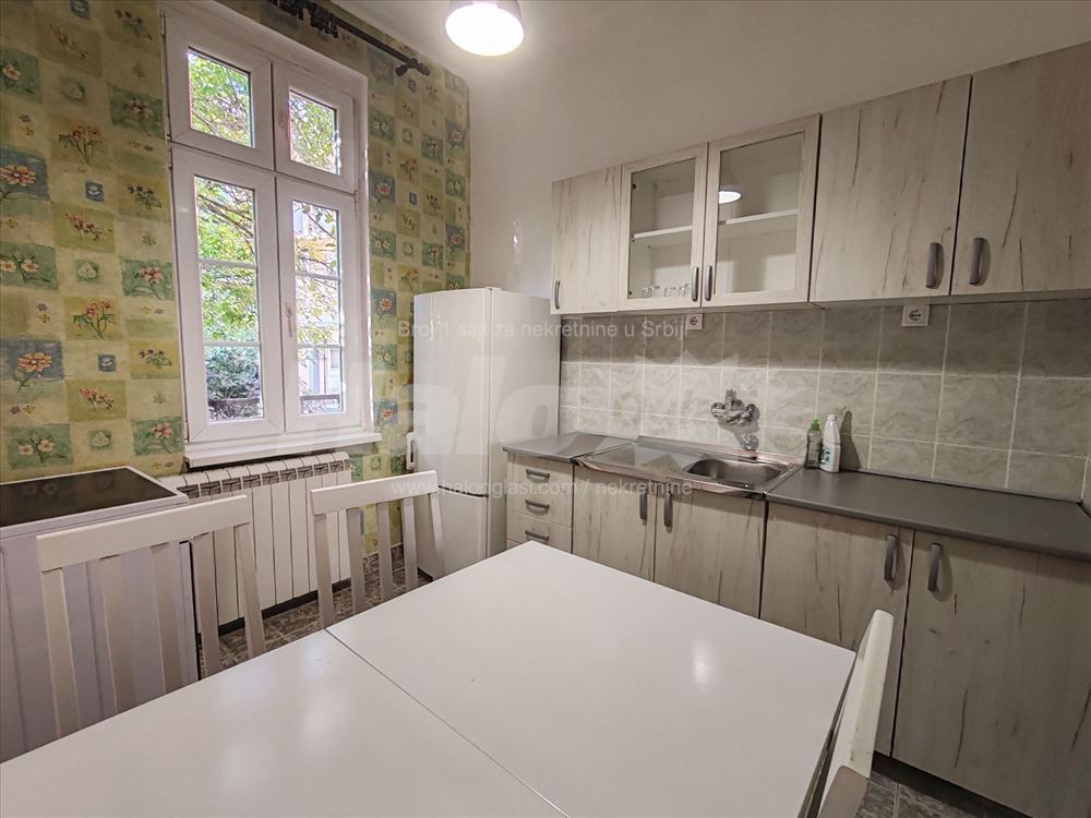 Bajlonijeva pijaca (Knez Miletina), 1.0 30m2 I/II — 6