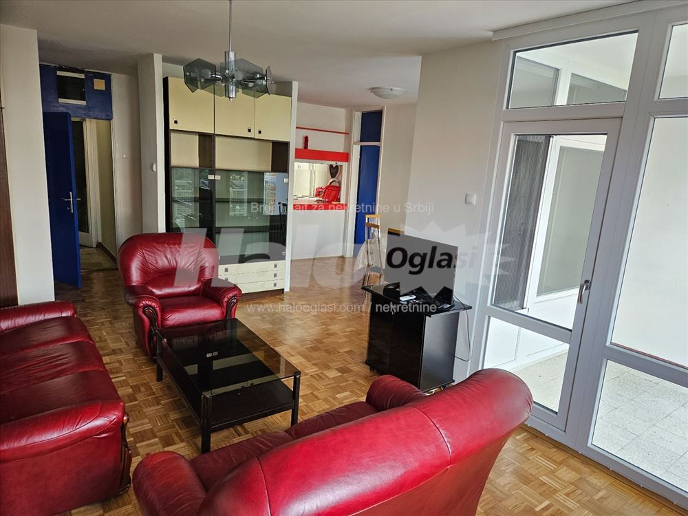 Banjica, 3.0, 77m2, CG, V/XII, agencije ne — 3
