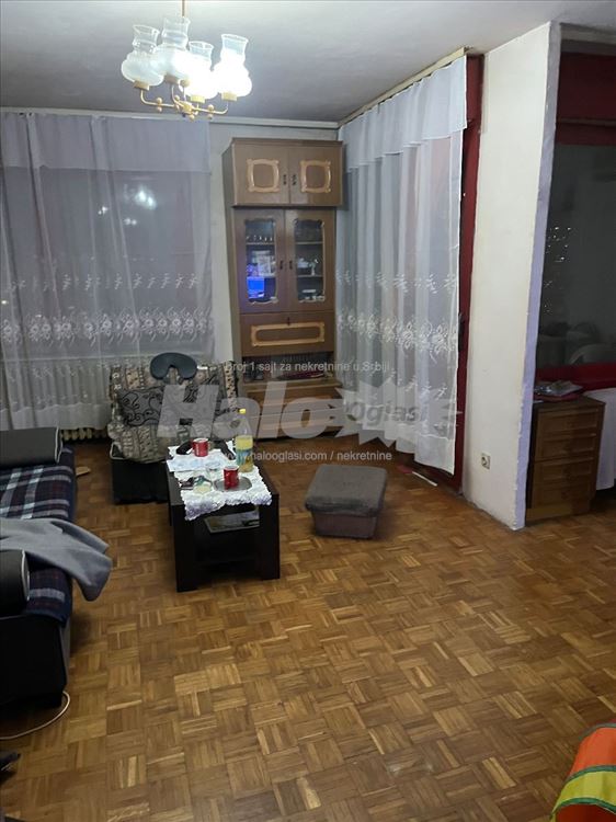 Banjica, 75m2, 2,5 soban, uknjizeno — 2