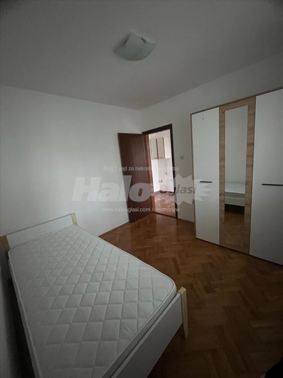 Banjica-namesten stan 60m2+terasa 10m2 — 11