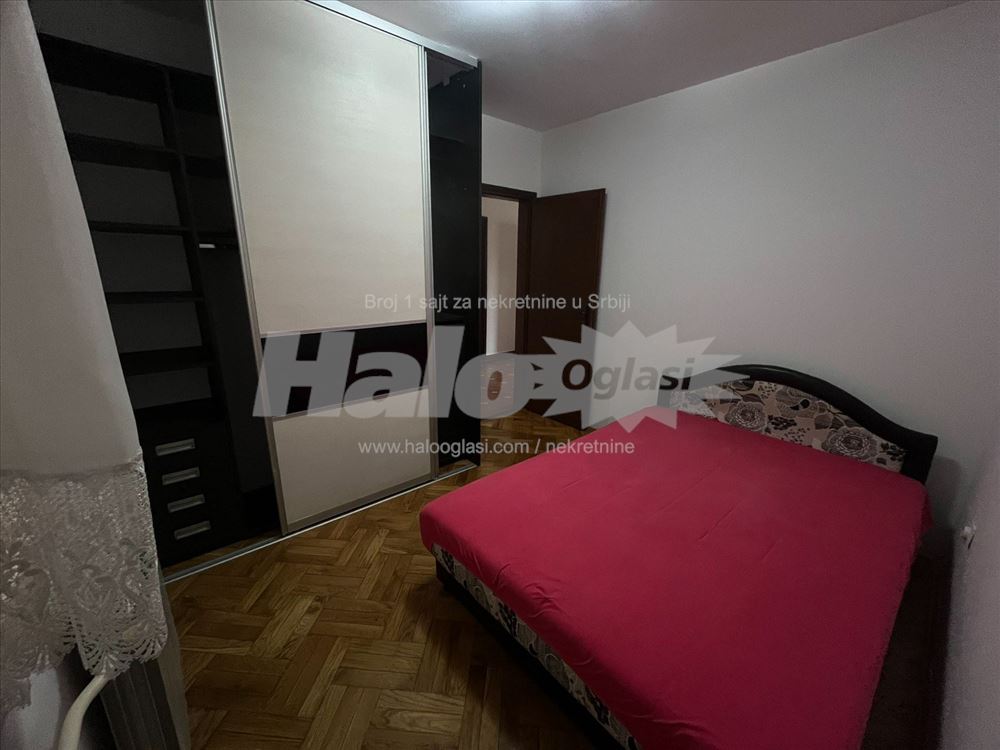 Banjica-namesten stan 60m2+terasa 10m2 — 12