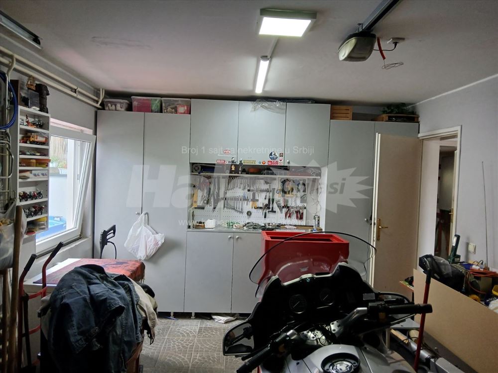 Banjica,kuca sa dva stana — 7