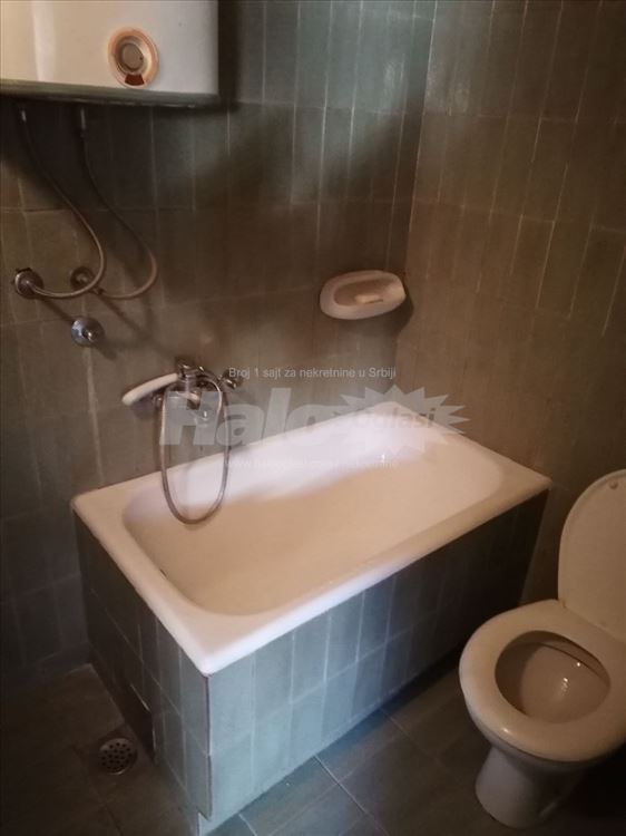 Banovo brdo, 1.0 — 5