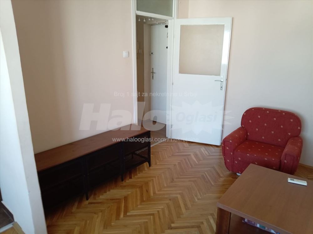 Banovo brdo, 2.5 renoviran stan — 3